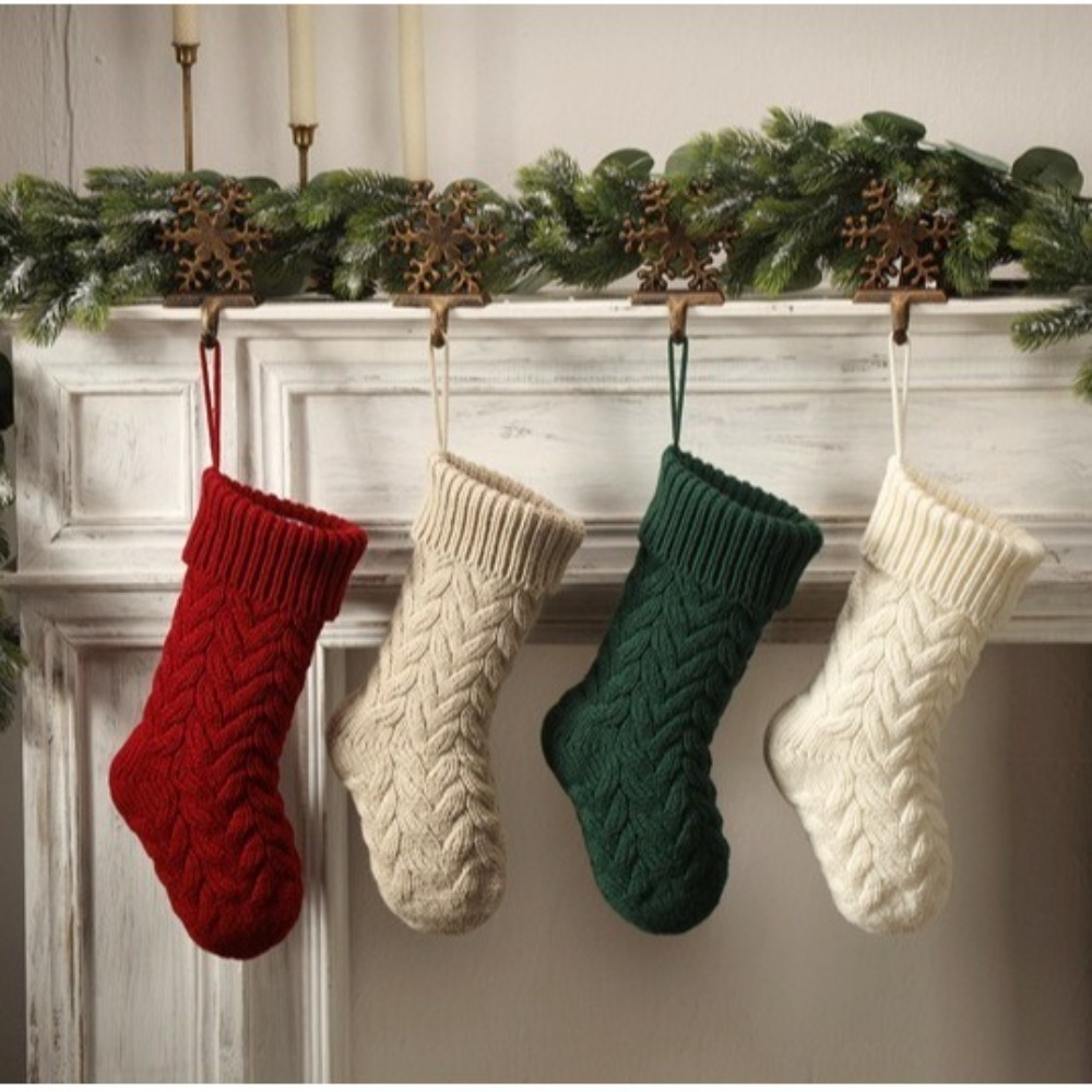 Вязаные рождественские носки,  – обзор и цена Christmas Stocking Hanging